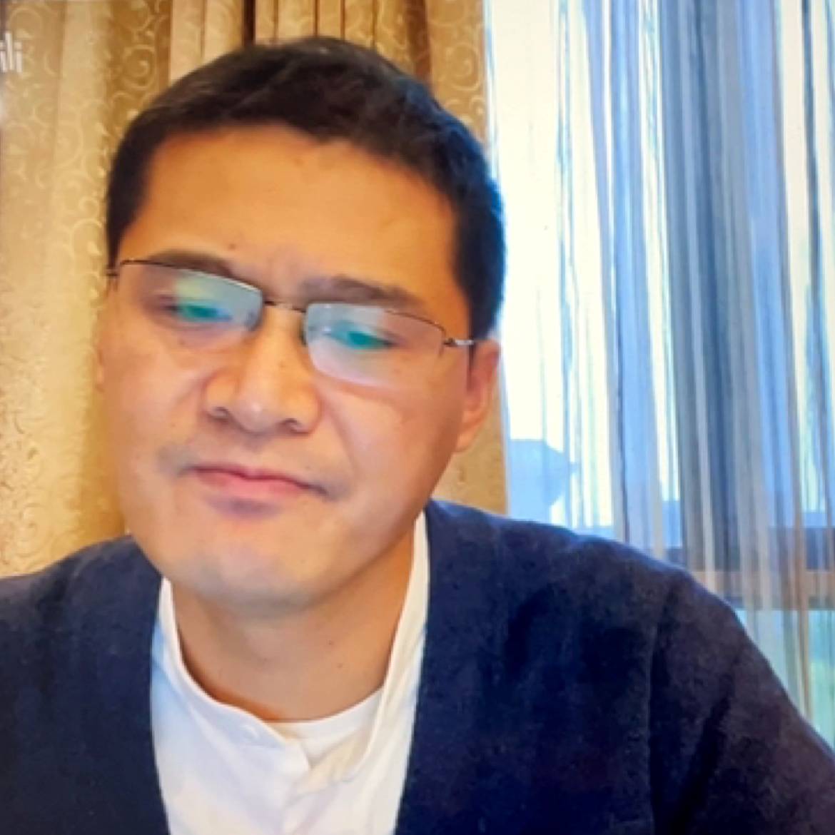 阔达倾心星月的照片