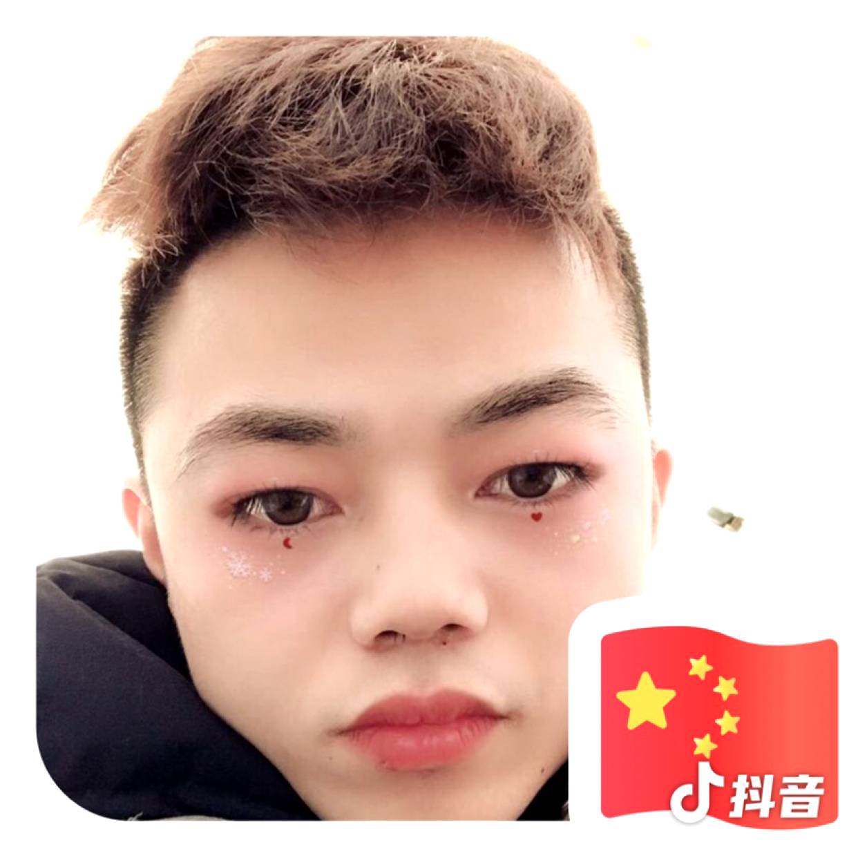 大叔给虚拟的照片