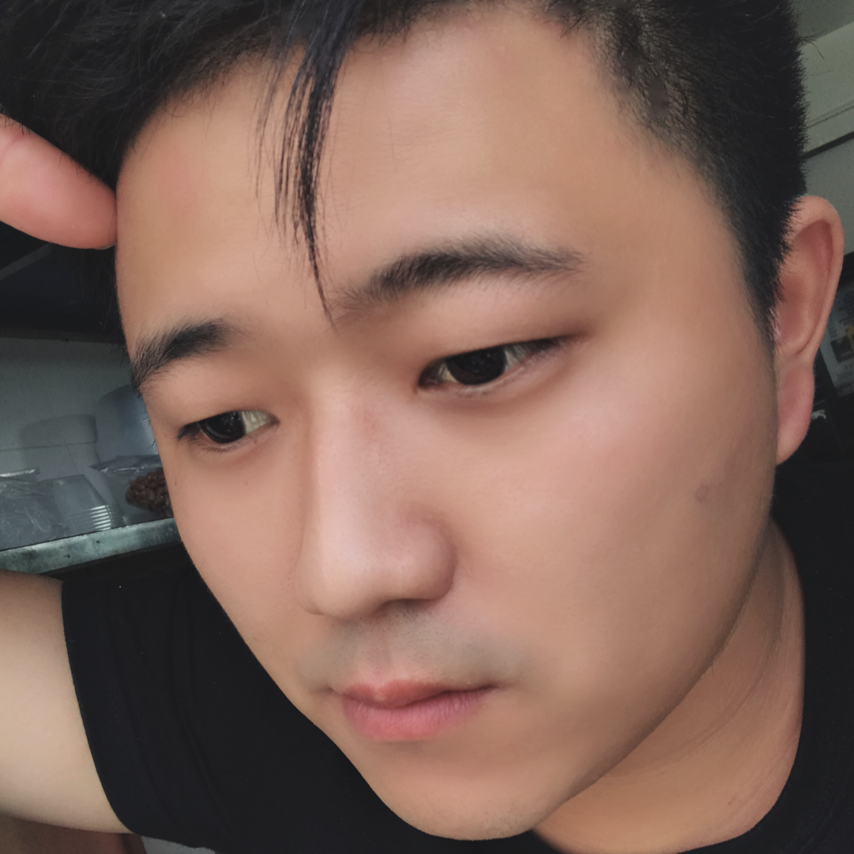 白昼等待无私的照片