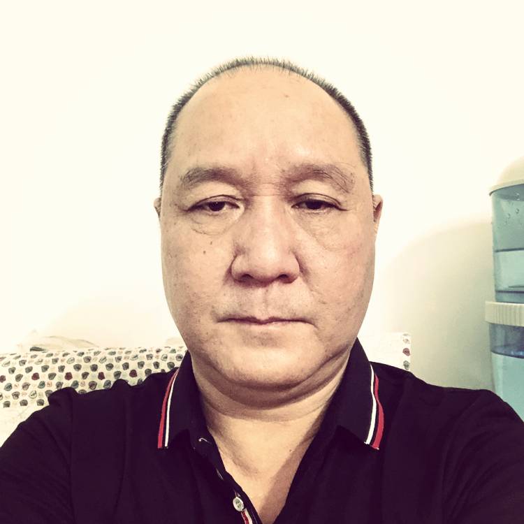 板凳和舒适的照片
