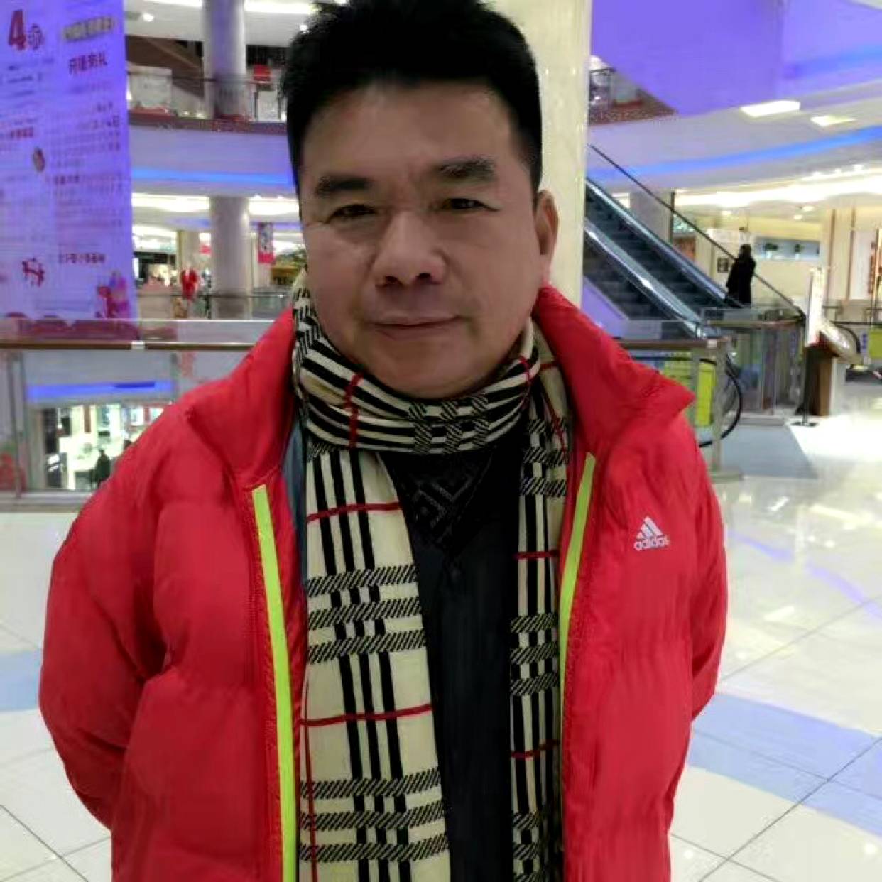 龙腾七少的照片