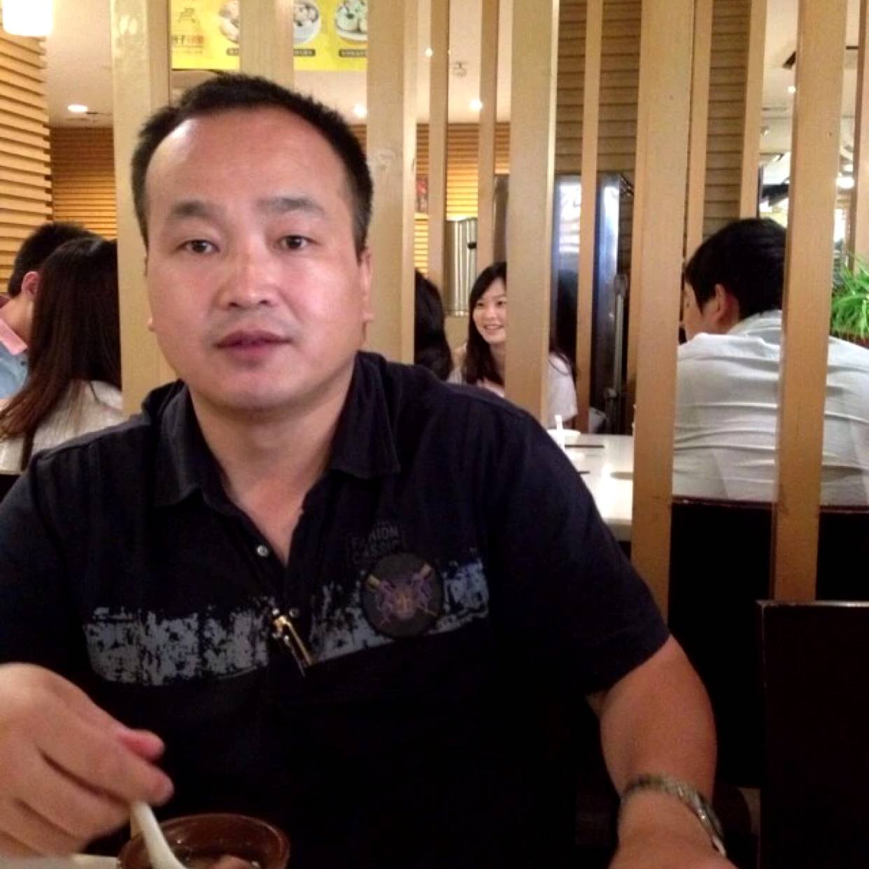 自信吃醋碧影的照片