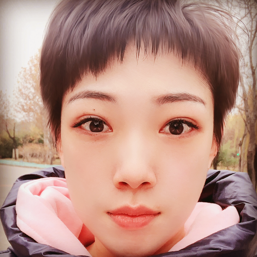 爱笑的兔兔的照片