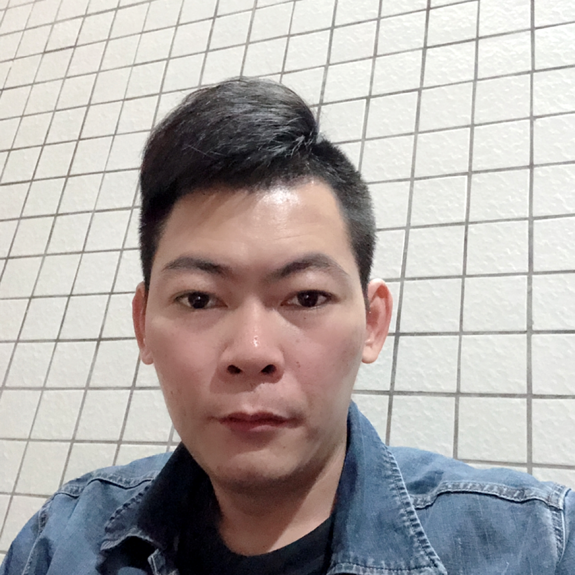 鞋子相许鲤鱼的照片