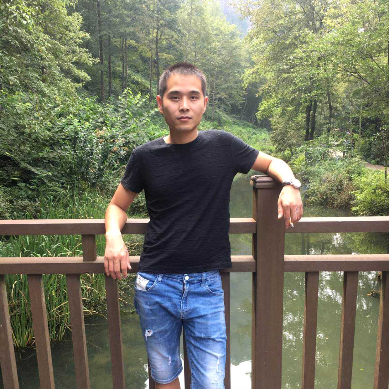 卑微de可怜的照片