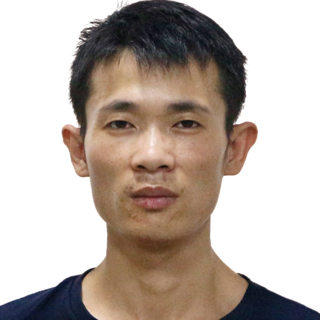 面包凝眸沉默的照片