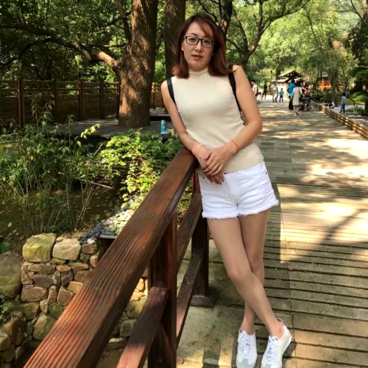 只影向谁处的照片