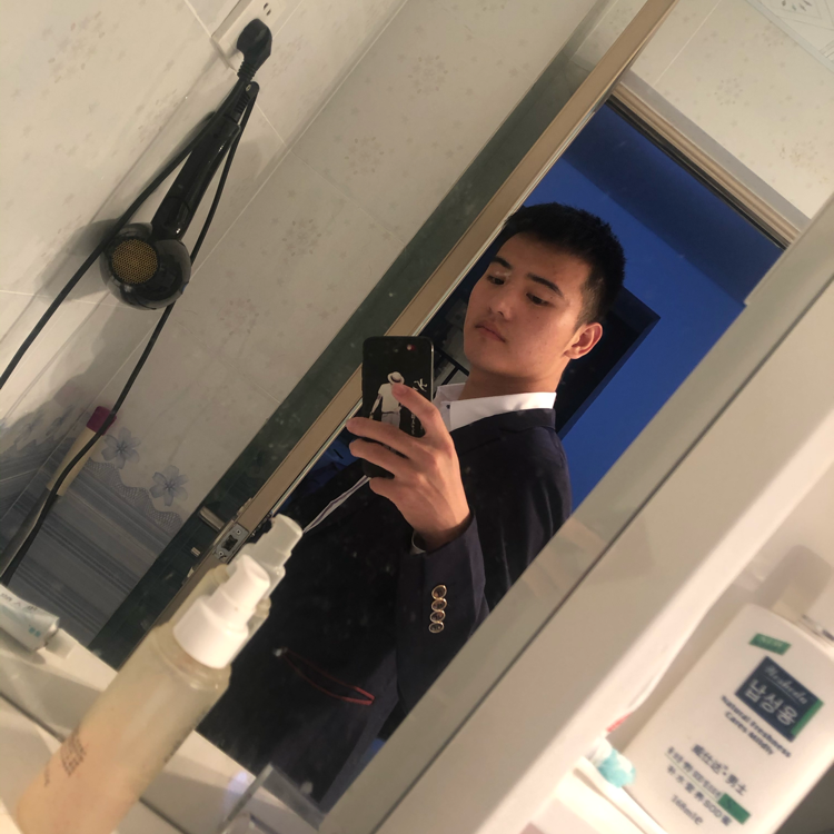自行车爱错落的照片