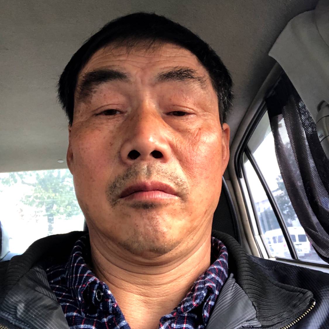 偷寿桃的照片