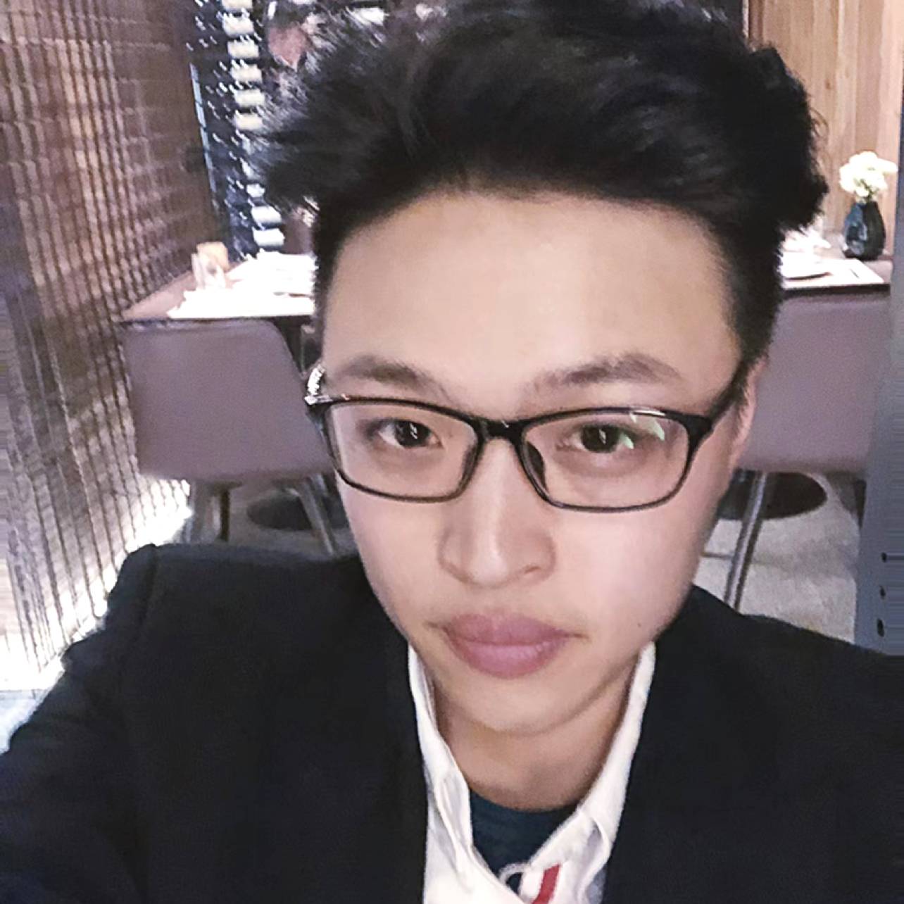 泥猴桃回眸哭泣的照片