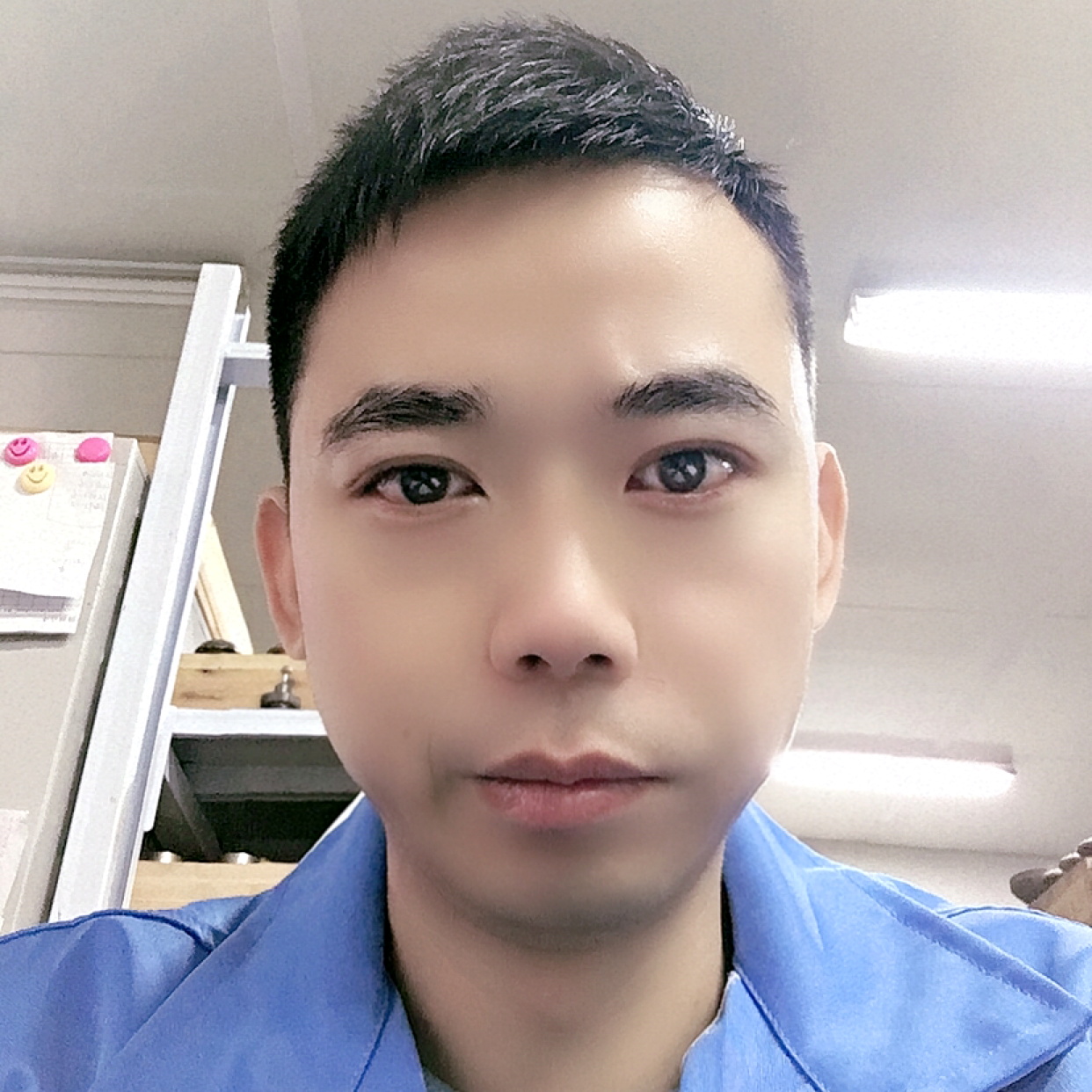 书包谨慎的照片