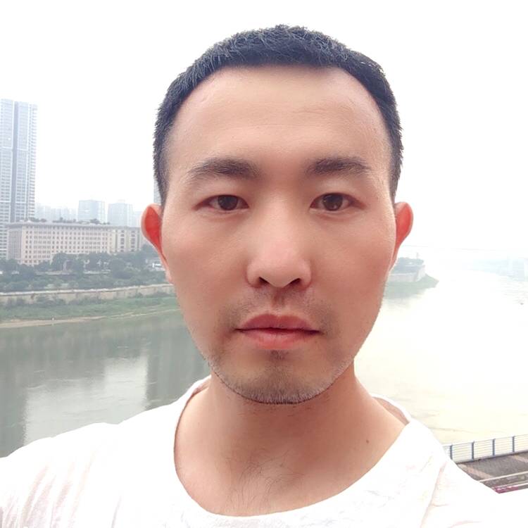 阿勒秋的照片