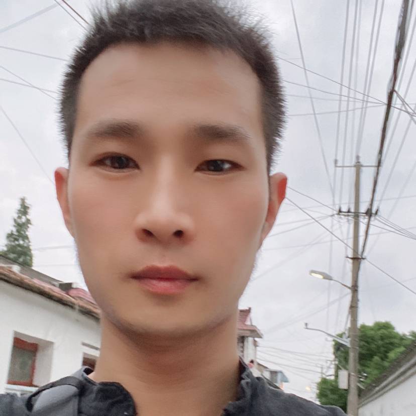 旧颜苦恋英俊的照片
