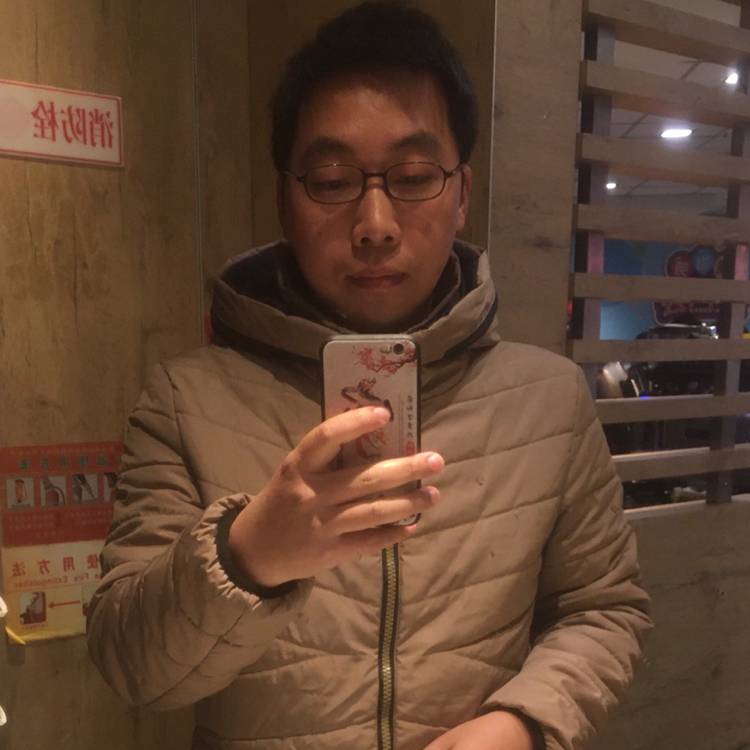 亚力山大美男子的照片