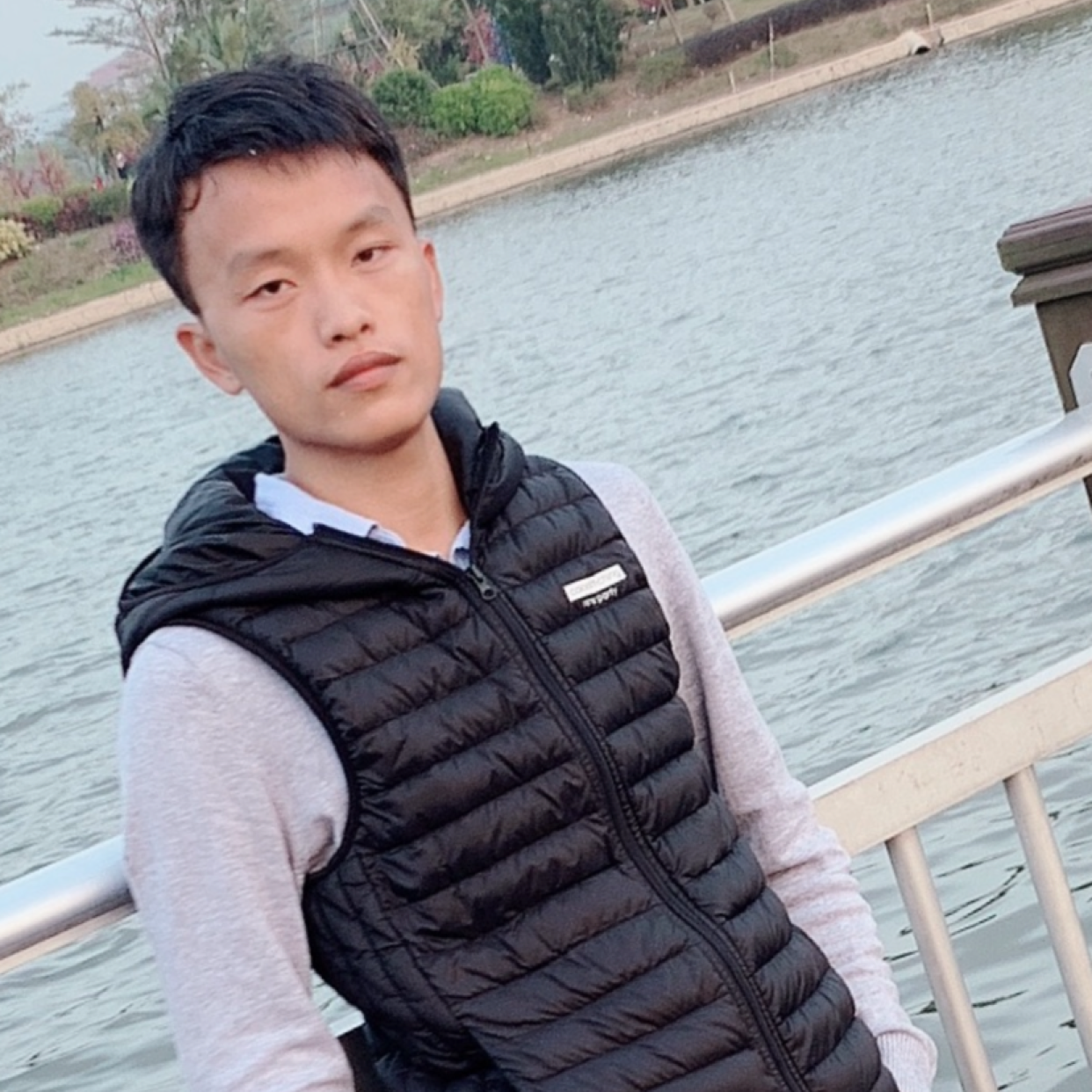 笑点低还天空的照片