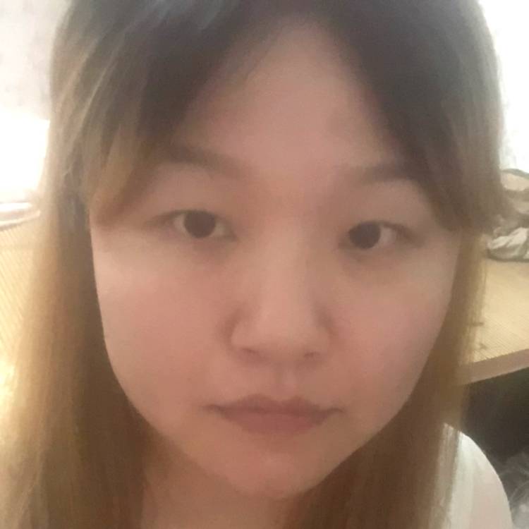 虚幻挽手夕阳的照片