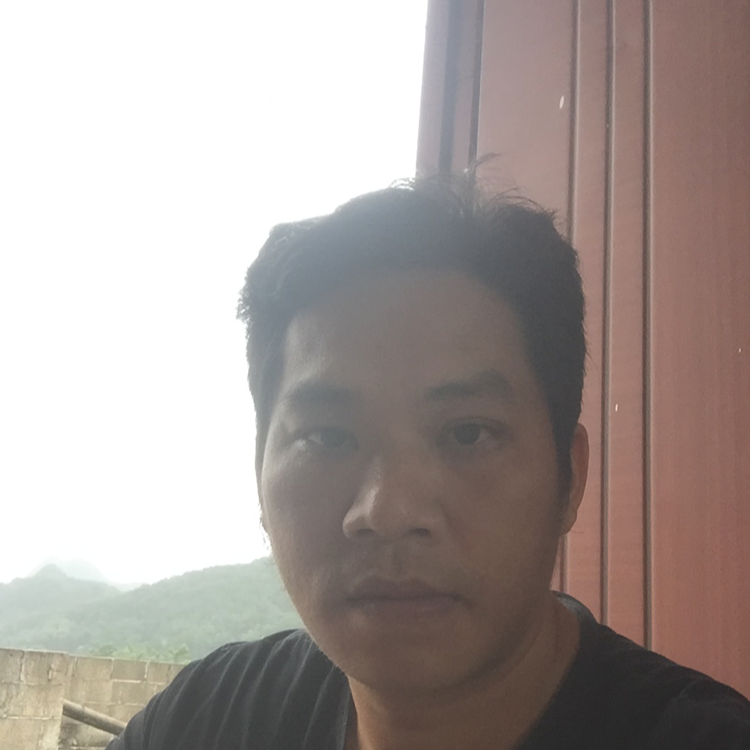 李昌羽的照片