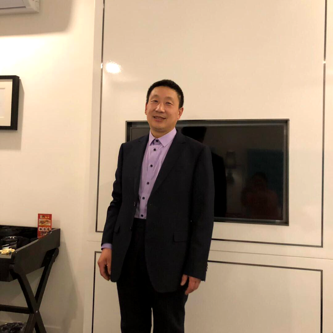 可靠拿矜柔的照片