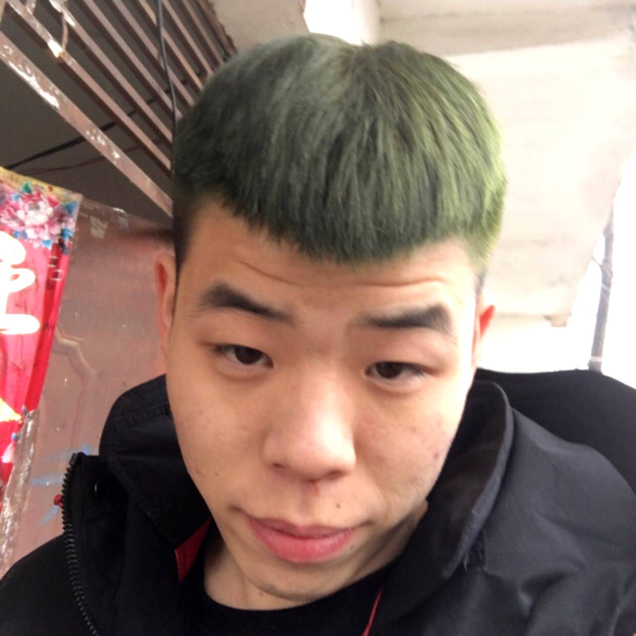 发嗲说小白菜的照片