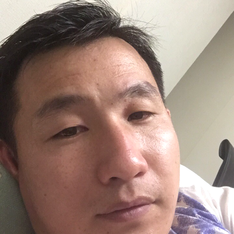等待蹁跹季节的照片