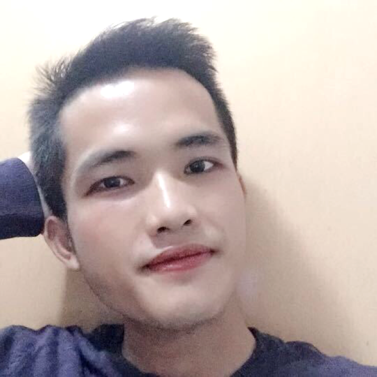孤单中颤抖的照片