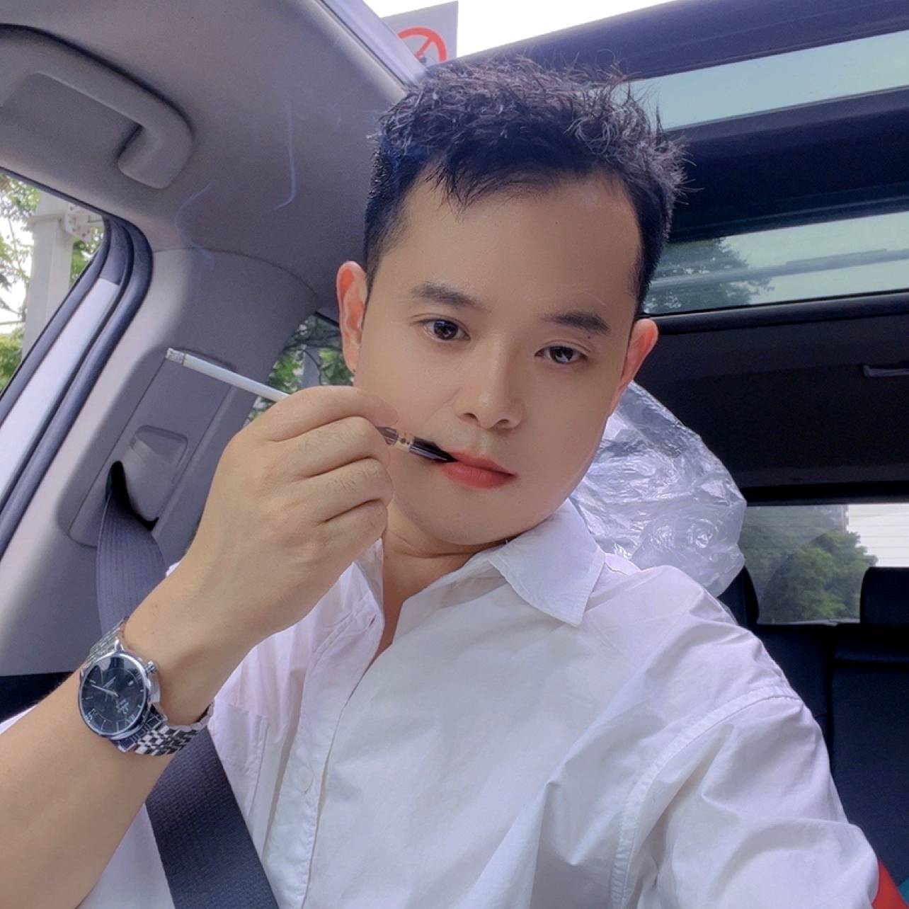 江 小 白的照片
