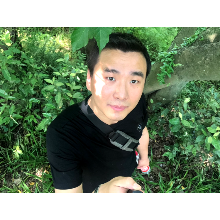 倪娃娃的照片