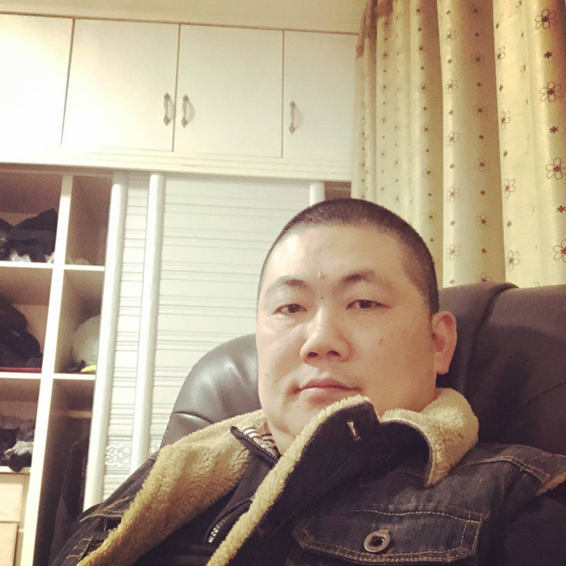 犹豫邂逅旧颜的照片