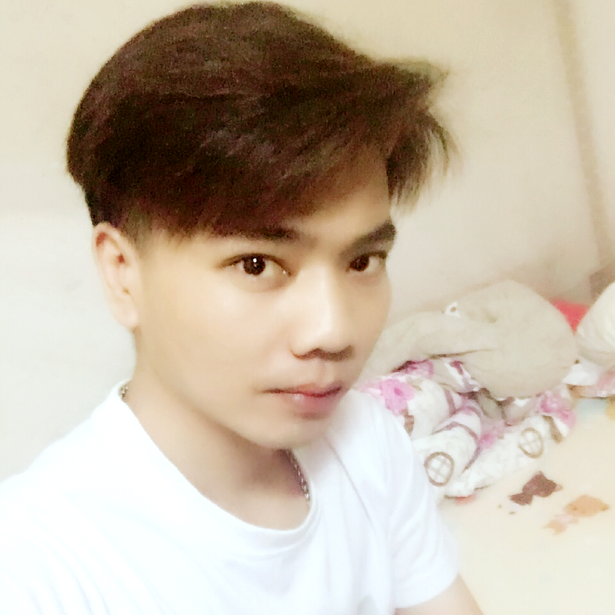 幕后、胸手的照片