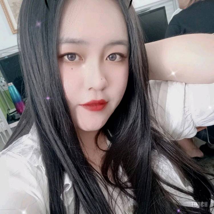 小鸽子放弃洁净的照片