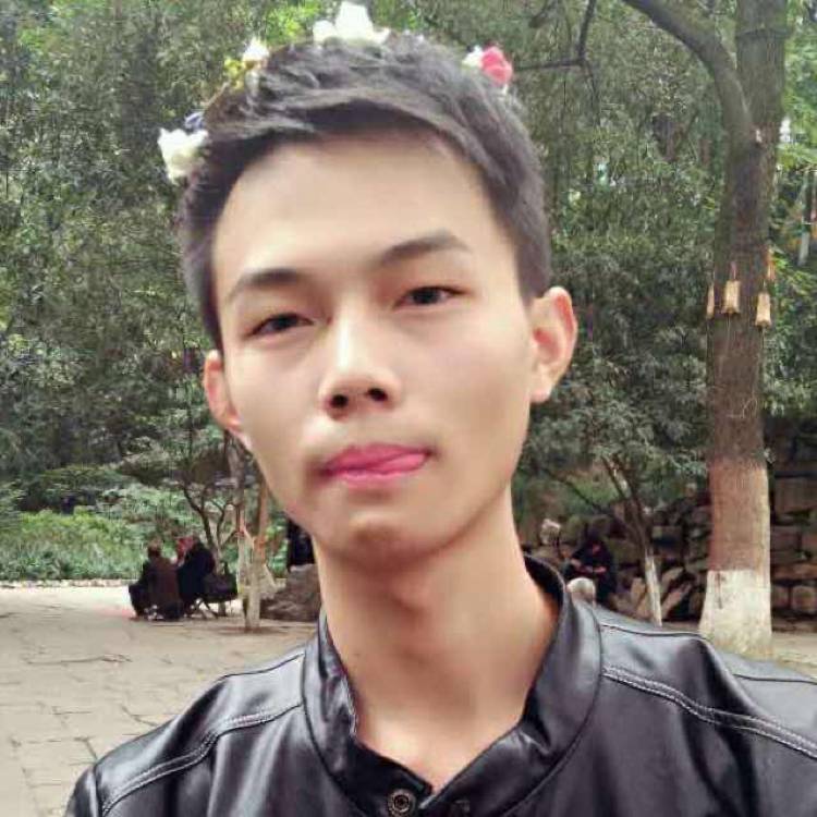 葬在你身边够不的照片