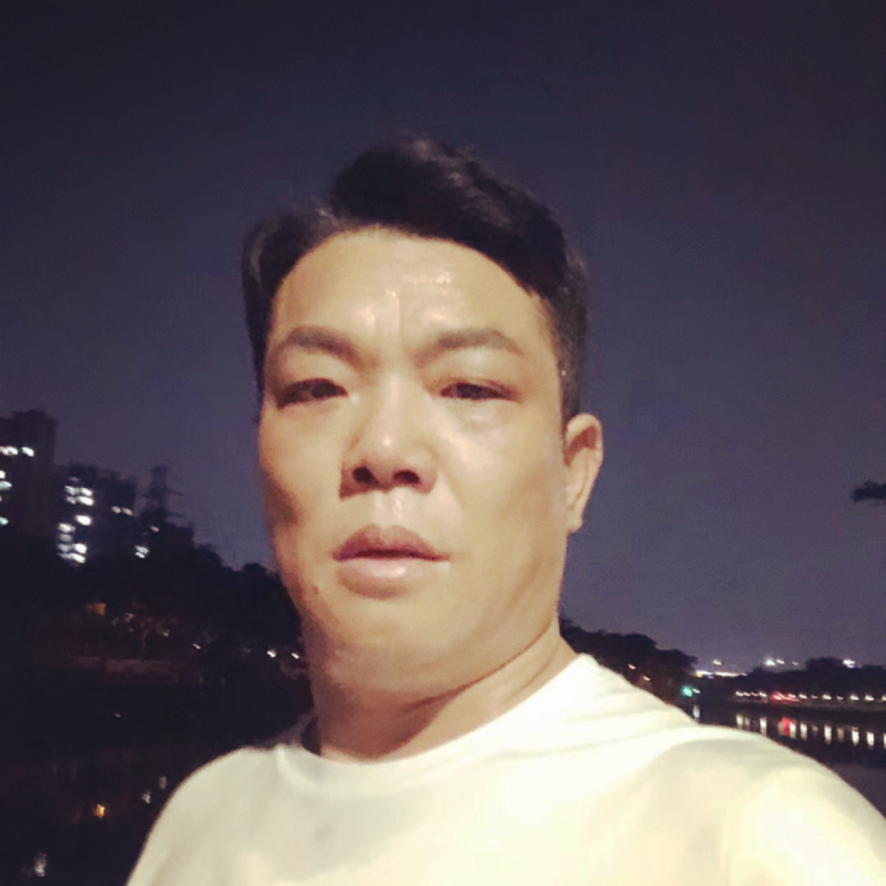 情动蹁跹感性的照片