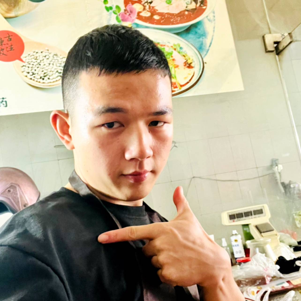 承诺=欺骗的照片