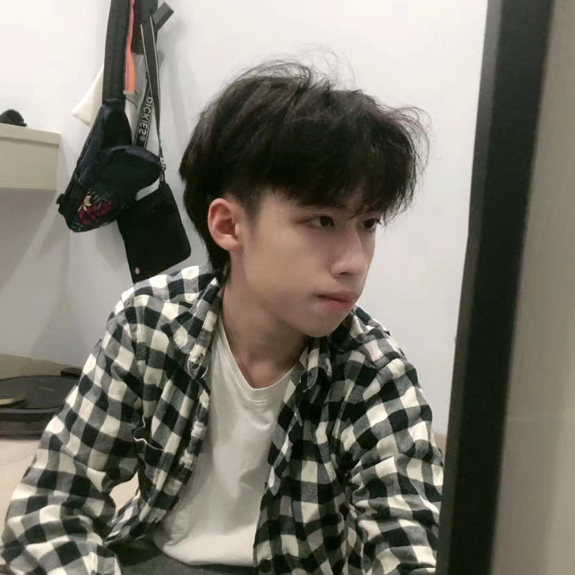 小健睡不着的照片