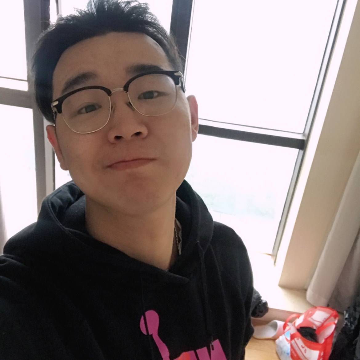 爱喝可乐的小西几的照片