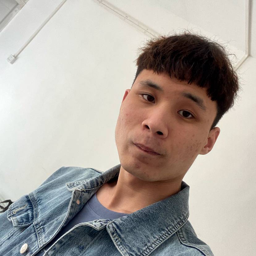 平淡等待小蝴蝶的照片