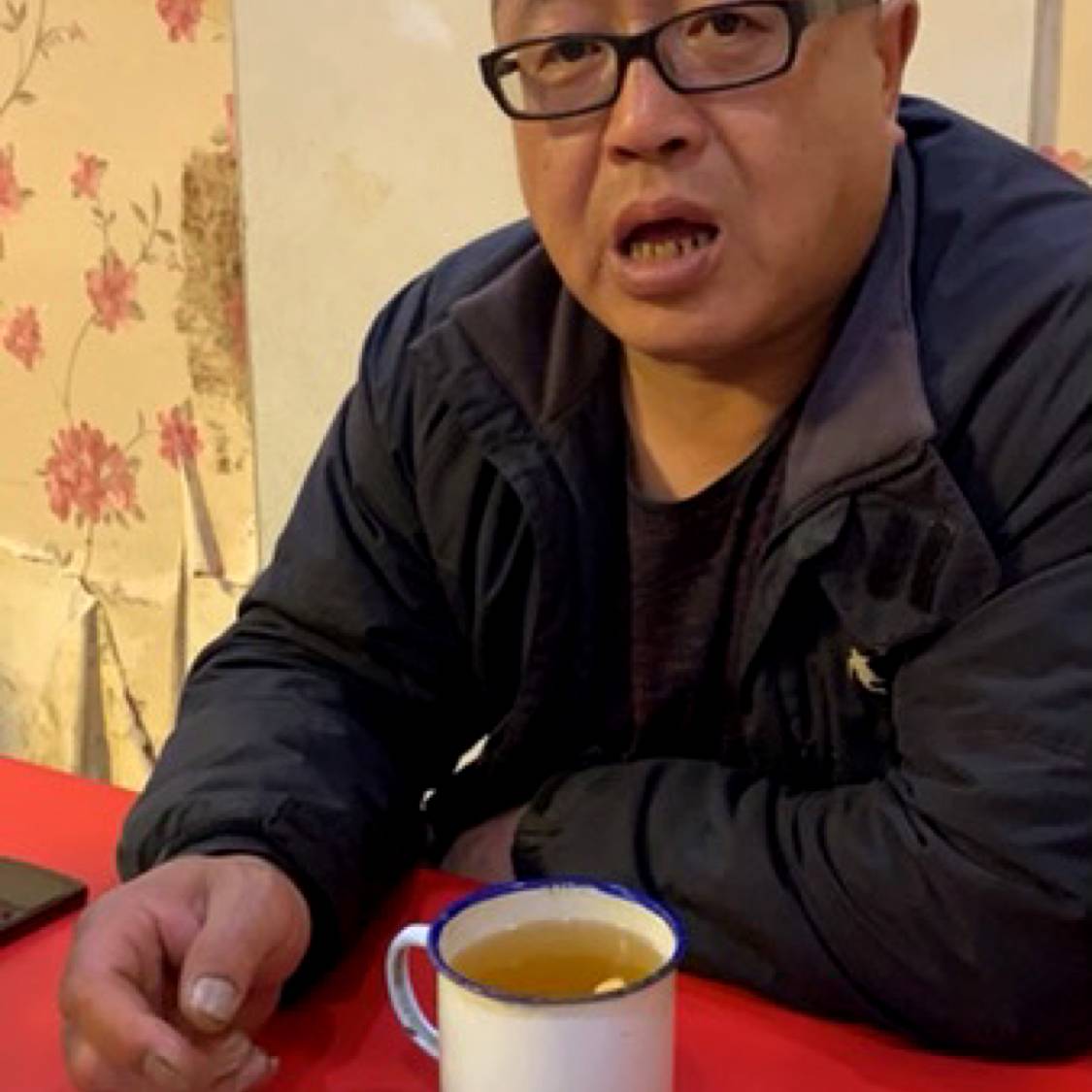 醉熏迎仙人掌的照片