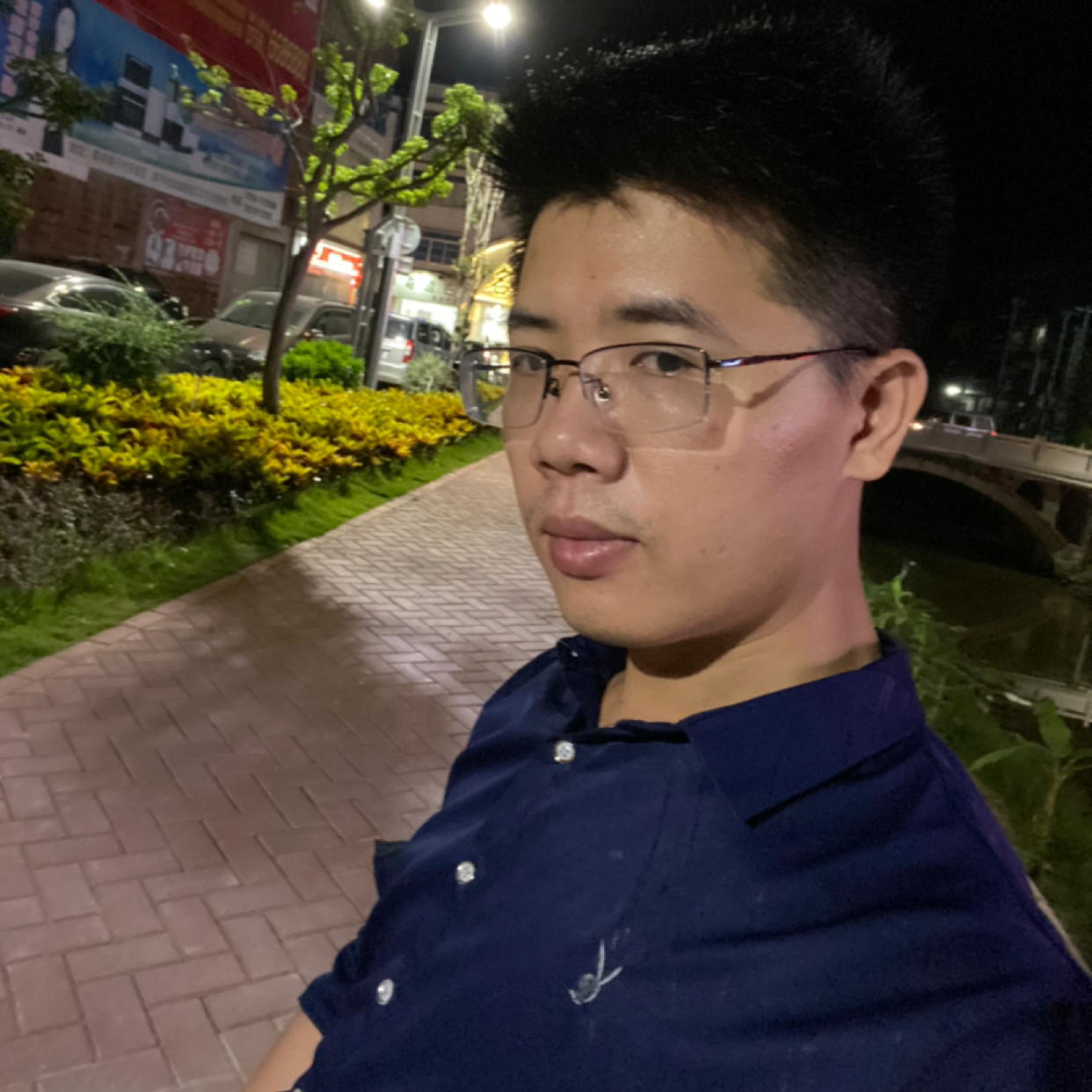 朗宁的照片