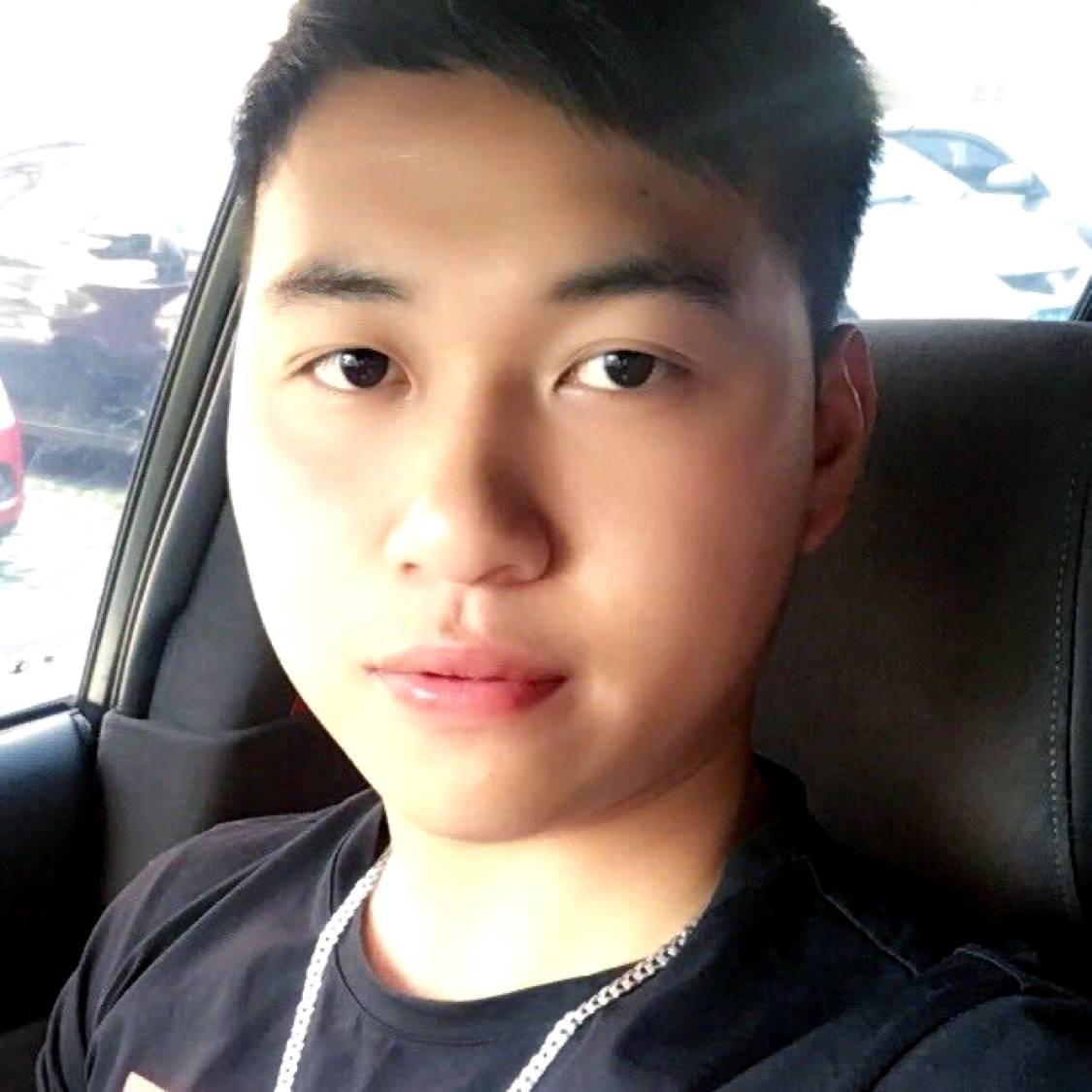 可靠与小熊猫的照片