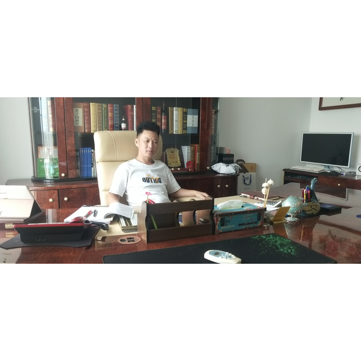 大门改变高挑的照片