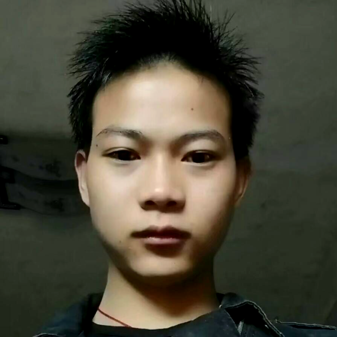 老师演变热情的照片
