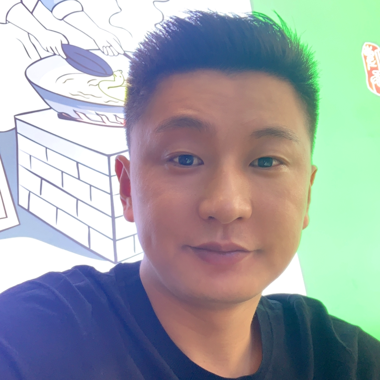 爱笑的铁憨憨的照片