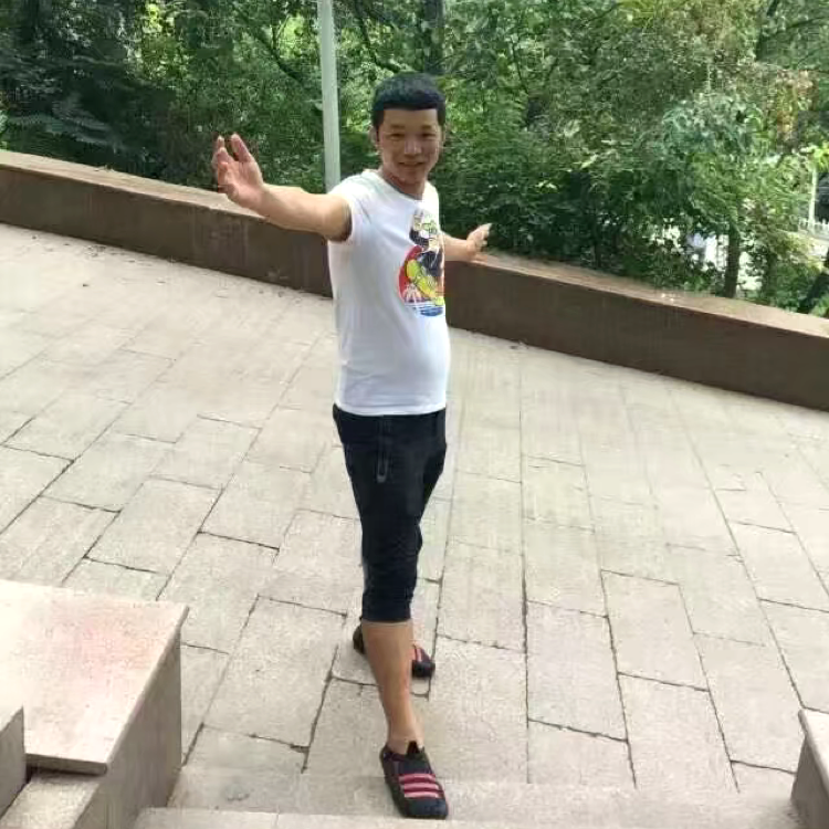 天真LV的照片