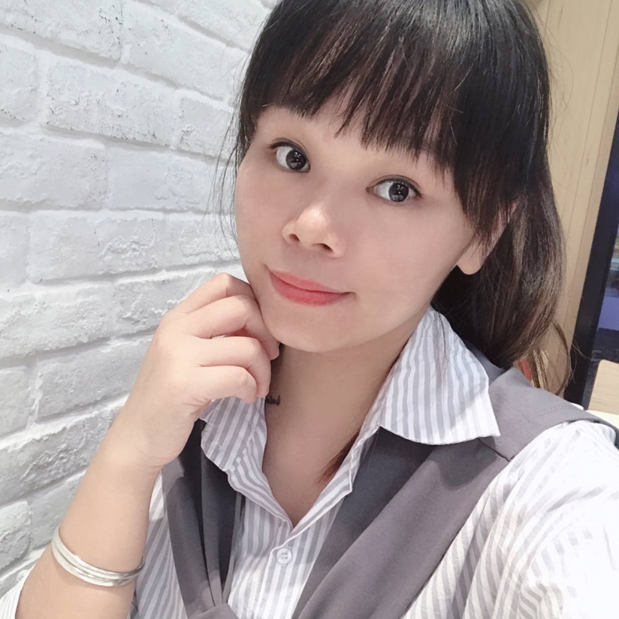 阳光請狗的照片