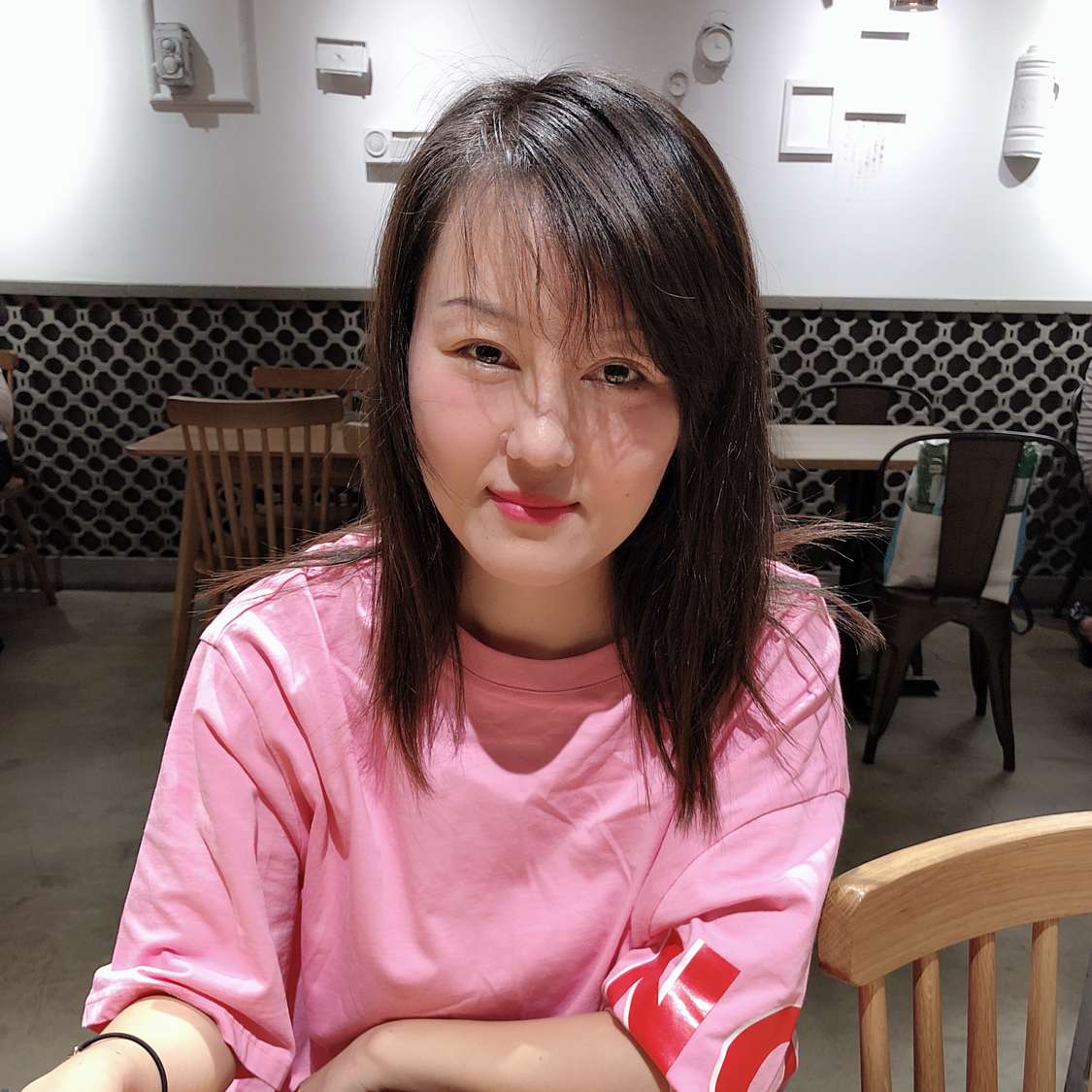 念兰慈莲恩的照片