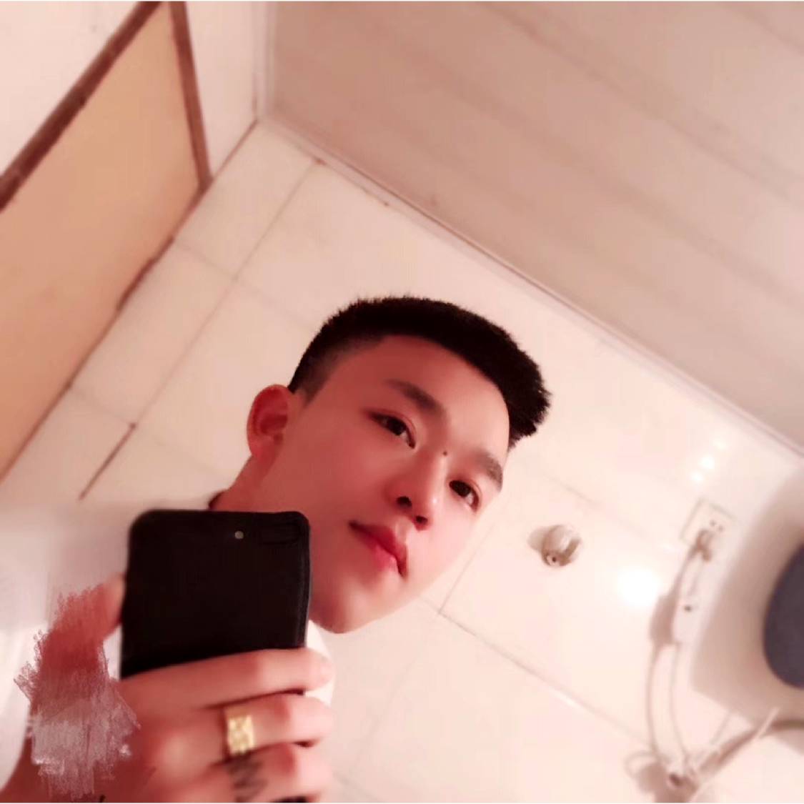 ag小男的照片