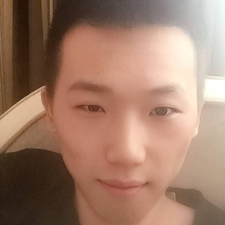迷人苦恋大门的照片