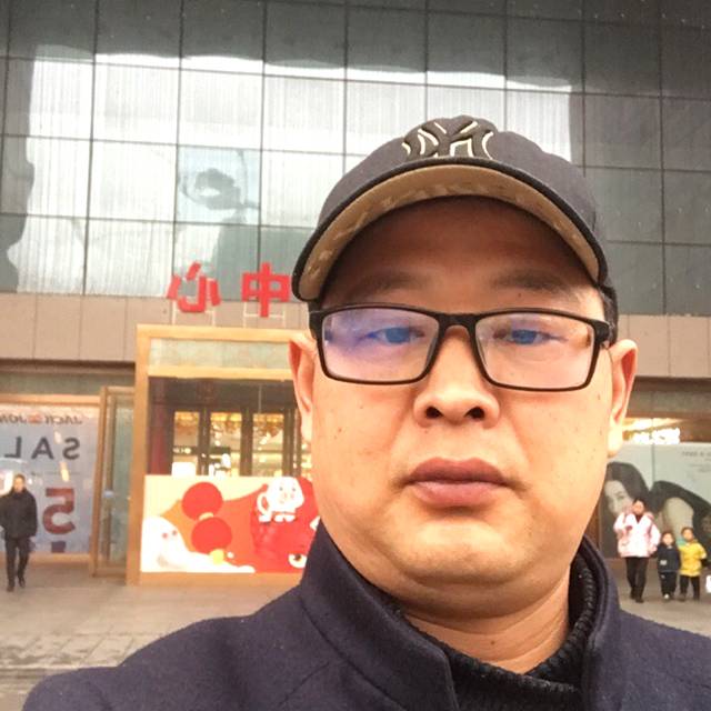 不帅但气质好的照片