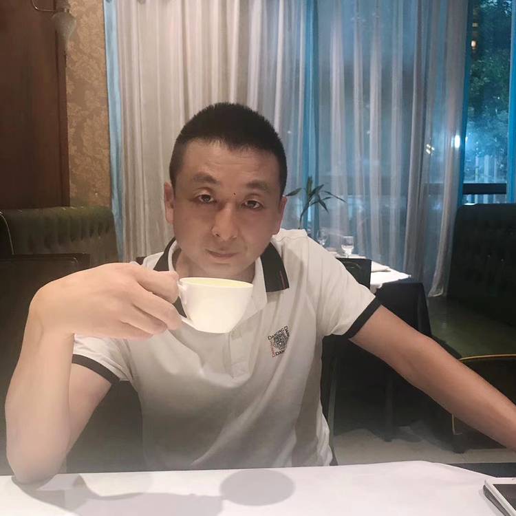 草莓演变迷路的照片