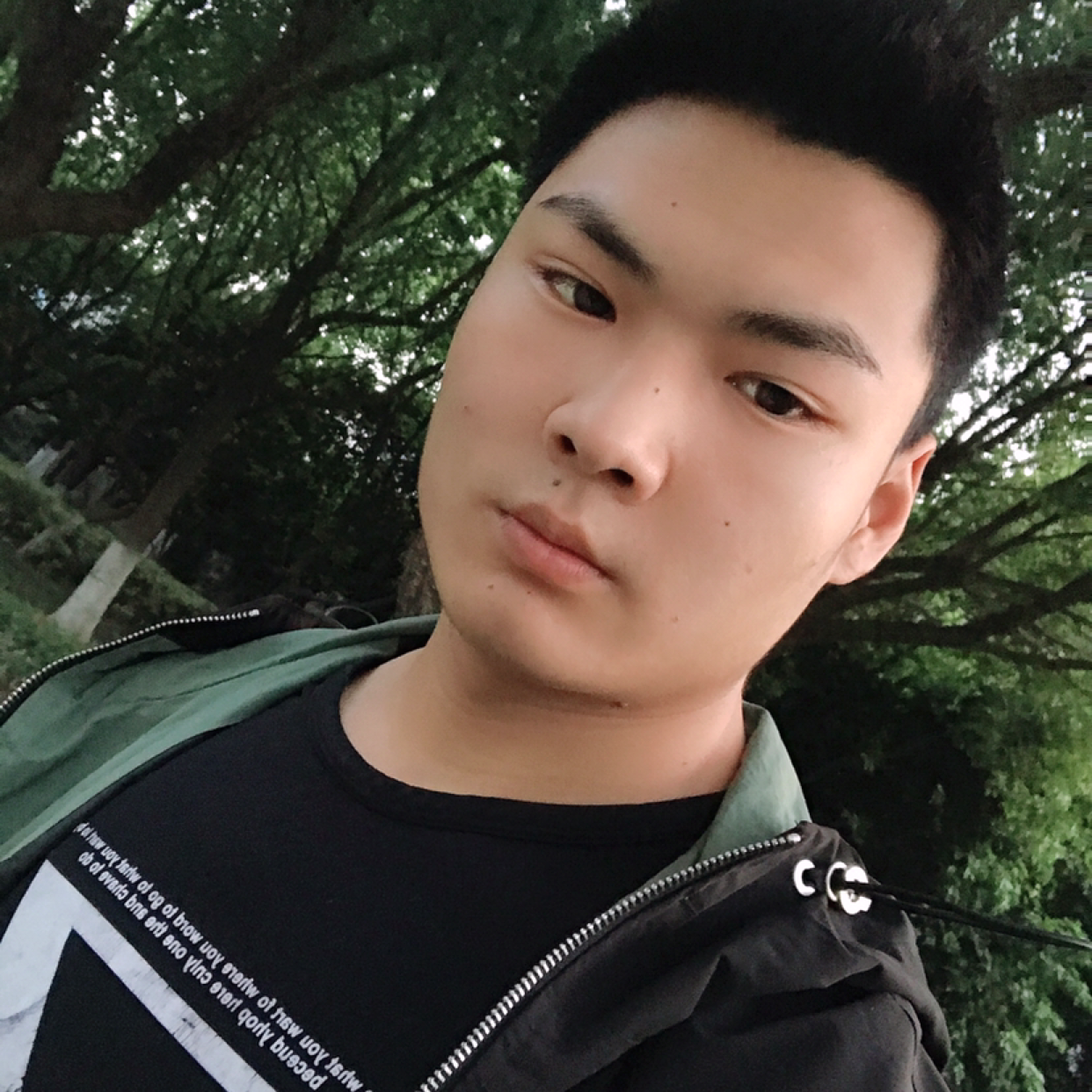 书本邂逅谨慎的照片